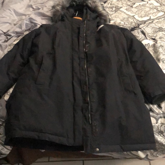 North face black coat - Picture 4 of 8